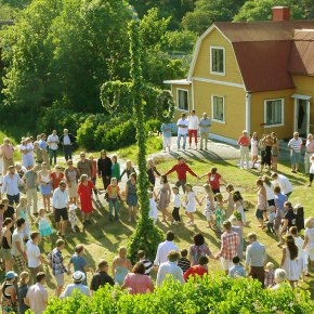 How to Celebrate: Swedish&nbsp;Midsummer